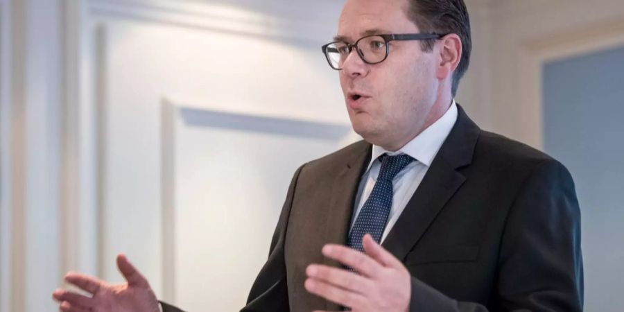 Benedikt Würth, CVP St.Gallen, im Hotel Schweizerhof, in Zürich, am Montag 7. Mai 2018, bei einer gemeinsamen Medienkonferenz über ein neues Geldspielgesetz.