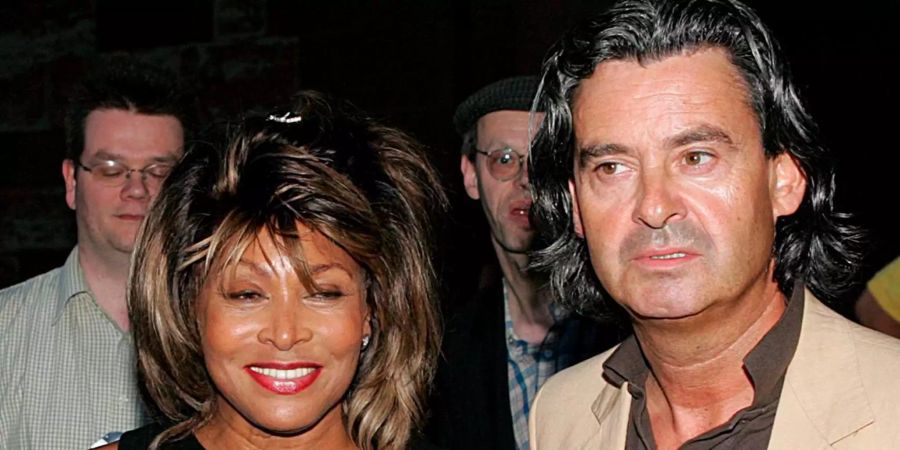 Tina Turner und ihr Ehemann Erwin Bach besuchen die Arthur Cohn Gala in Basel im Juli 2005.