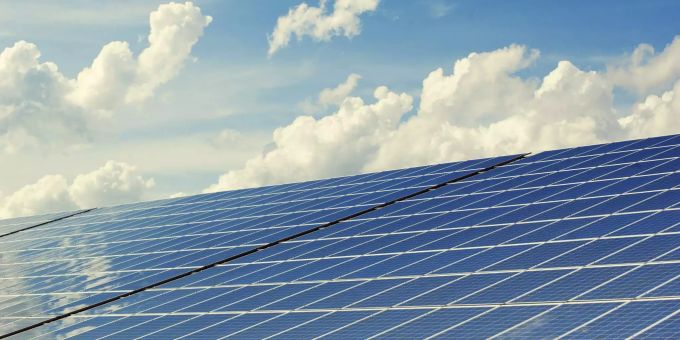 Bei der Energiestrategie 2050 wurden bereits erste Erfolge erzielt. Photovoltaik-Anlage.