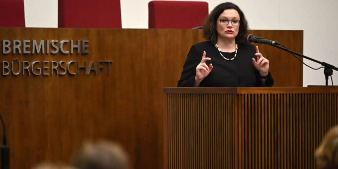 Andrea Nahles hofft auf eine Einigung mit der neuen CDU-Chefin Annegret Kramp-Karrenbauer. Andrea Nahles, SPD-Parteivorsitzende, spricht im Plenarsaal der Bürgerschaft.