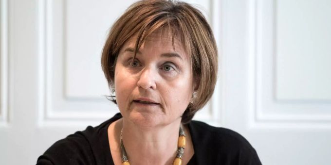 Marina Carobbio will sich als Nationalratspräsidentin auch für eine bessere Einbindung ihres Heimatkantons Tessin einsetzen. Marina Carobbio, Vizepräsidentin und Nationalrätin SP-TI spricht an einer Medienkonferenz zum Fünf-Punkte-Plan gegen Gewalt an Frauen in Bern.