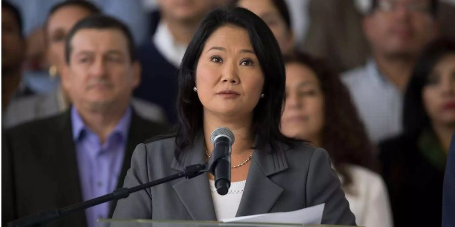 Die Oppositionsführerin von Peru Keiko Fujimori hält eine Ansprache.