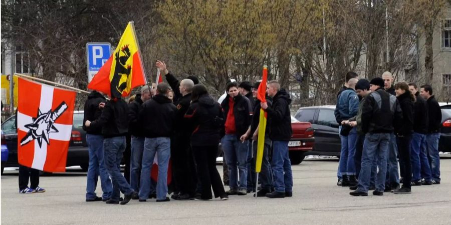 Mitglieder der Pnos in Bern.