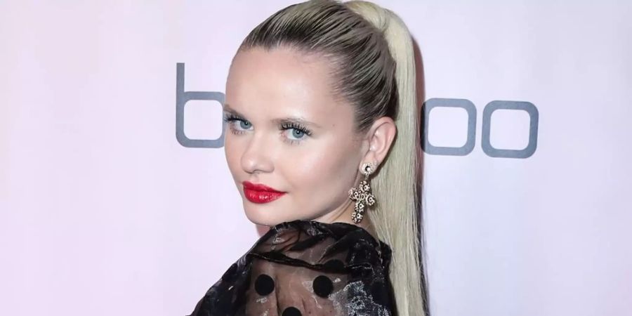 Alli Simpson hat Silvester im Krankenhaus verbracht.