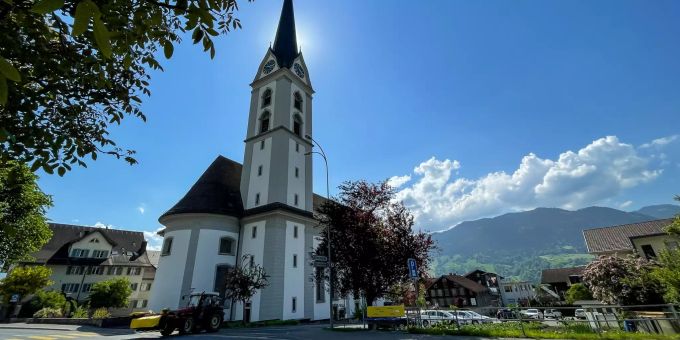 Kirche Kerns. Kirche Kerns.