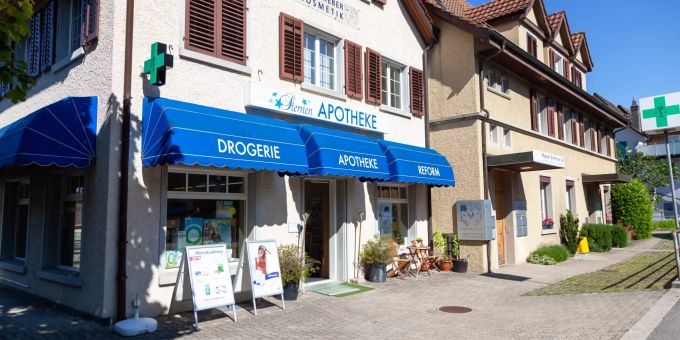 Dorfapotheke Oberrieden. Dorfapotheke Oberrieden.