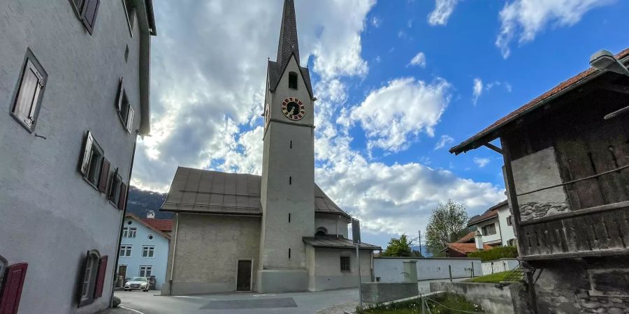 Die reformierte Kirche Sils im Domleschg.