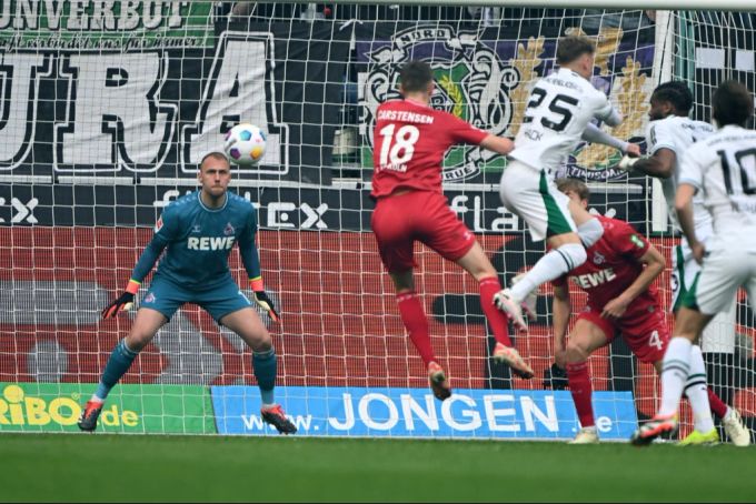 Robin Hack trifft nach Einwechslung doppelt. Köln Gladbach