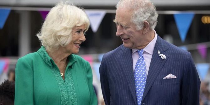 König Charles Königin Camilla