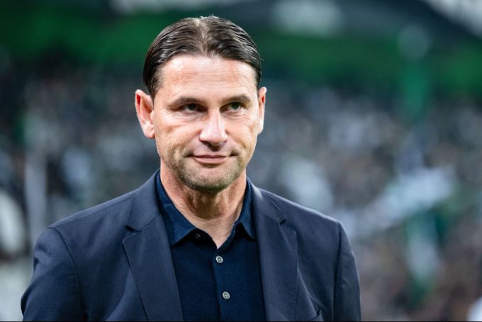 Gerardo Seoane ist seit Sommer Coach von Borussia Mönchengladbach. Auf seinen Captain konnte er nur für drei Spiele zählen. Gerardo Seoane