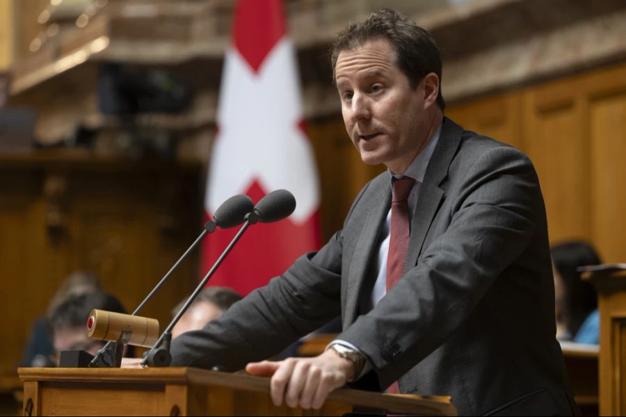 Deshalb will die SVP-Fraktion um Nationalrat Thomas Aeschi im Parlament eine entsprechende Untersuchung für die Schweiz einfordern. (Archivbild)