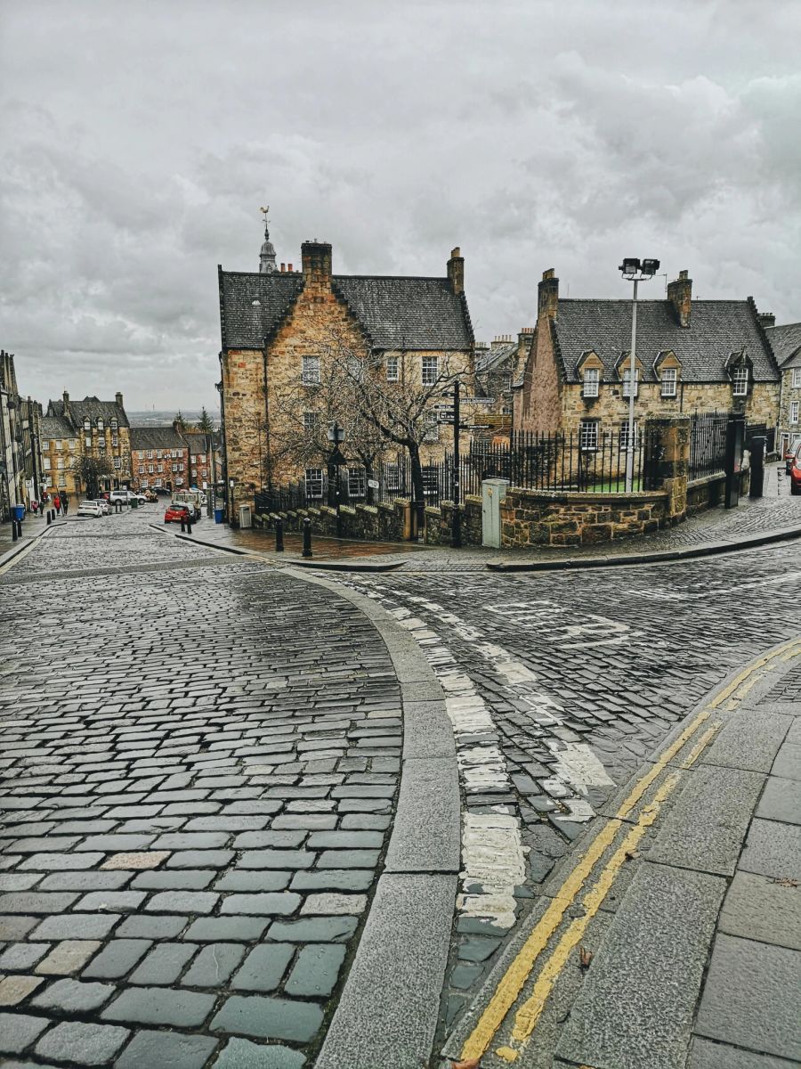 Das Paar kaufte sich zudem ein Anwesen und ein Haus in Schottland.