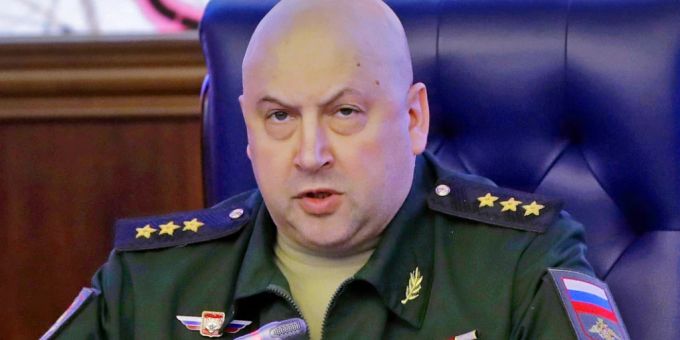Sergej Surowikin bei einem Briefing des russischen Verteidigungsministeriums im Jahr 2017. (Archivbild) Ukraine Krieg