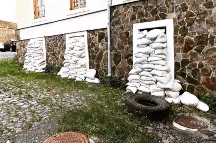 Screenshot Wermuth Barrikaden