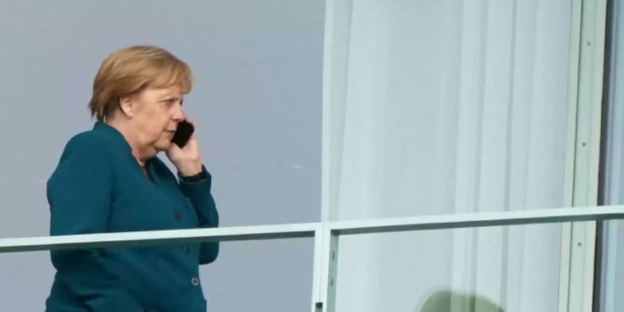 Kanzlerin Merkel auf dem Balkon des Kanzleramts