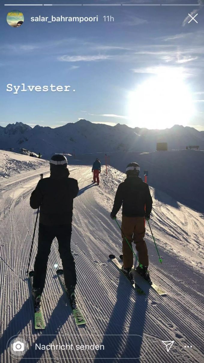 Moderator Salar Bahrampoori mit einem Kumpel auf der Skipiste. Salar Bahrampoori
