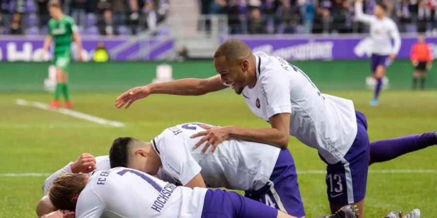 Der FC Erzgebirge Aue besiegt die SpVgg Greuther Fürth mit 3:1. Foto: Robert Michael/dpa-Zentralbild/dpa