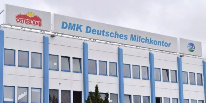 Das Logo des Milchhändlers Deutsches Milchkontor in Erfurt (D) nordrhein-westfalen