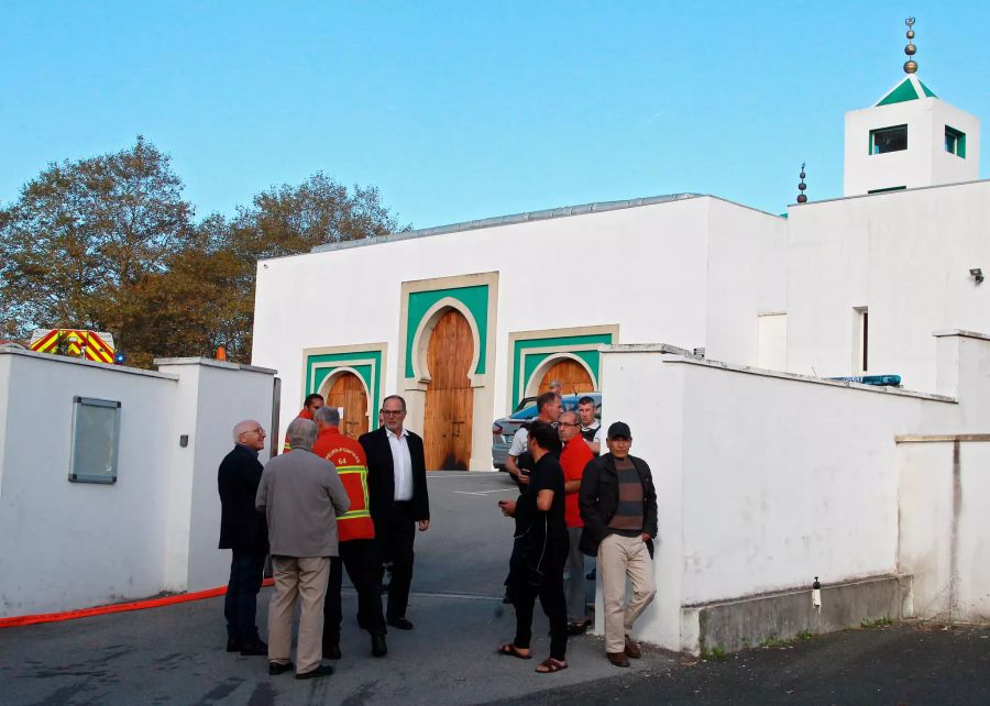 Schiesserei vor Moschee