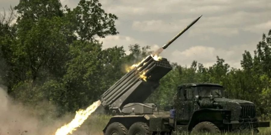 Die Ukraine hingegen ist bei der Artillerie im Vorteil. (Archiv)