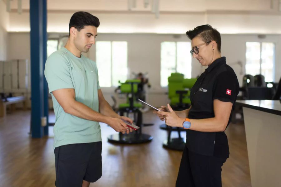 Seit Montag muss für den Besuch eines Fitnessstudios ein Covid-Zertifikat vorgewiesen werden.