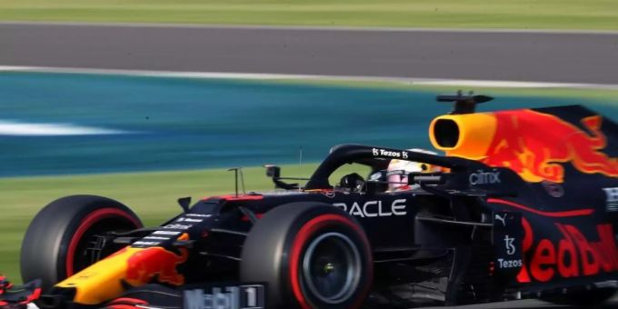 Silverstone - Verstappen im Abschlusstraining vor Ferrari-Duo