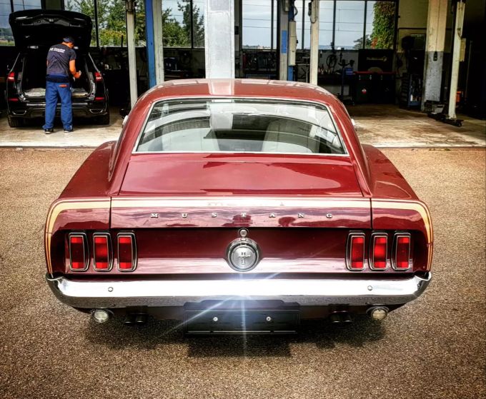 Als Alltagsauto hat sich Christian Müller für einen Mustang entschieden. Ford Garage Wehntal