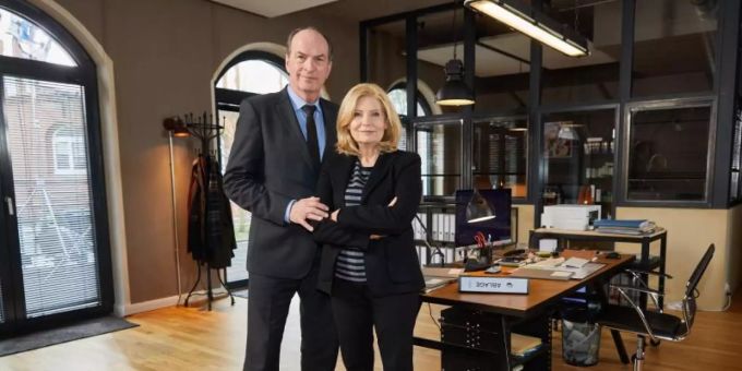 Herbert Knaup und Sabine Postel lockten wieder viele Fernsehzuschauer in ihre TV-Kanzlei. Foto: Georg Wendt/dpa Herbert Knaup und Sabine Postel lockten wieder viele Fernsehzuschauer in ihre TV-Kanzlei. Foto: Georg Wendt/dpa