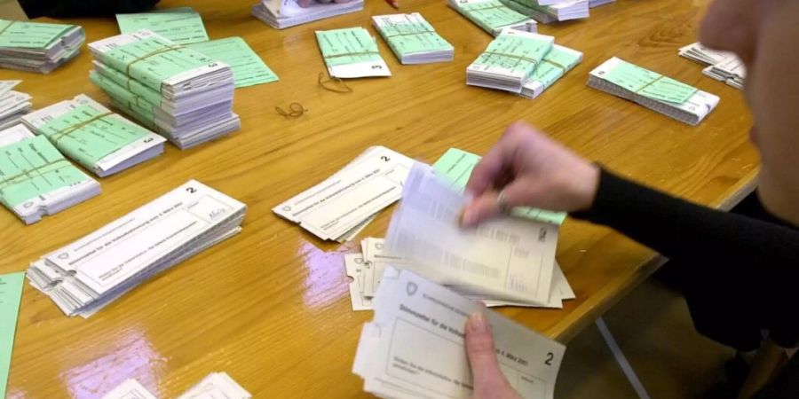Der frühere Stadtschreiber von Frauenfeld soll bei der Thurgauer Grossratswahl im März 2020 Wahlzettel manipuliert haben. Dadurch wurde das Ergebnis verfälscht. Am Dienstag steht der Beschuldigte in Frauenfeld vor Bezirksgericht (Symbolbild).