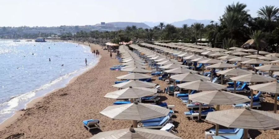 Ein Strand in Sharm el-Sheikh, Ägypten, am Roten Meer. Foto: Namir Galal/Almasry Alyoum/ALMASRY ALYOUM/dpa