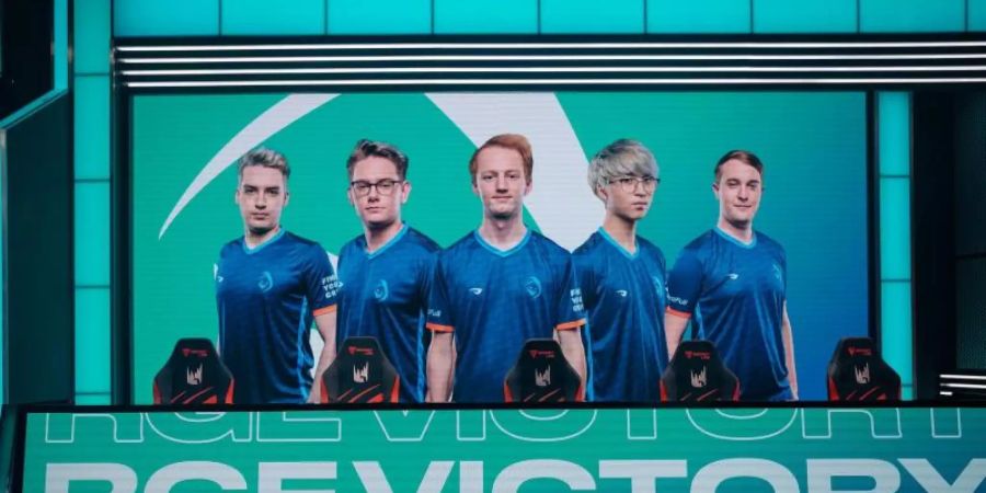 Nach der Niederlage im Frühlingsfinale revanchierte sich Rogue gegen MAD Lions in der LoL-Liga LEC. Foto: Riot Games/dpa