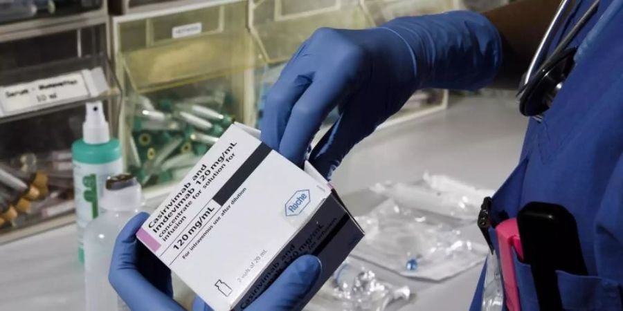 Inzwischen gibt es mehrere Medikamente gegen das Coronavirus.