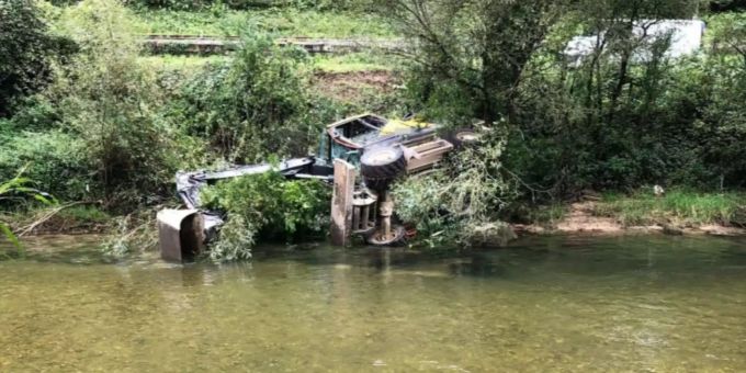 Der Lenker blieb unverletzt. Unfall