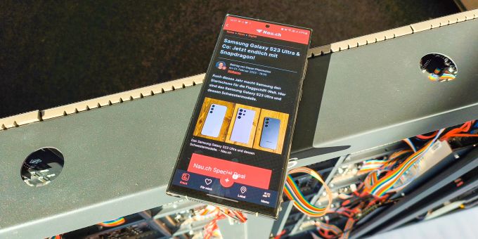 Das Display des Samsung Galaxy S23 Ultra strahlt auch gegen direktes Sonnenlicht. Samsung Galaxy S23 Ultra