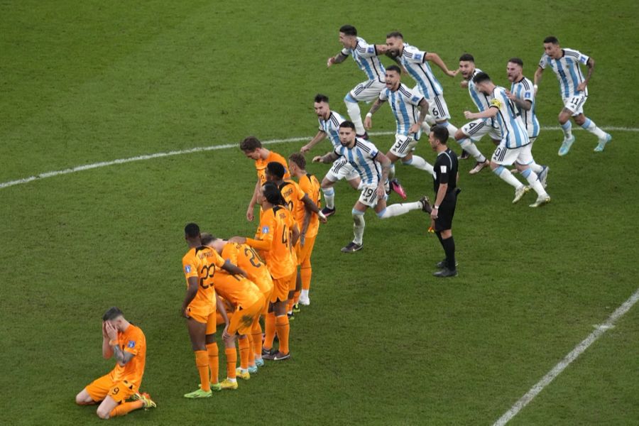 Am Ende setzt sich Argentinien im Penalty-Krimi durch.