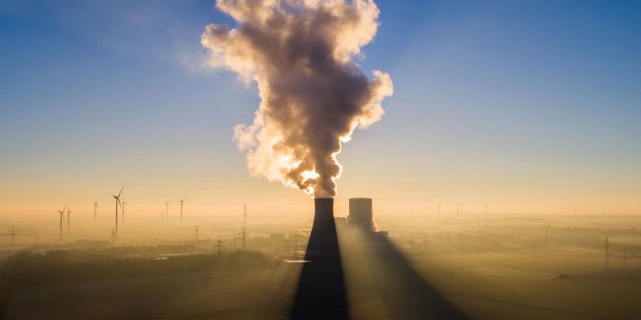 Das Steinkohlekraftwerk Mehrum war im Sommer 2022 das erste Kraftwerk in Deutschland, das nach der neuen Verordnung wieder an den Markt zurückkehrte.