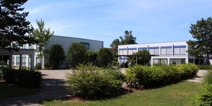 Das Oberstufenzentrum Studen - Studen BE Das Oberstufenzentrum Studen - Studen BE