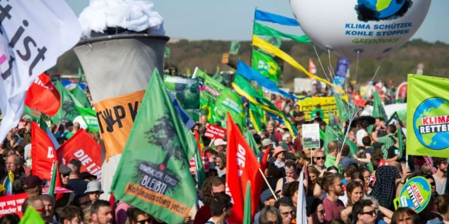 Grosskundgebung am Hambacher Forst