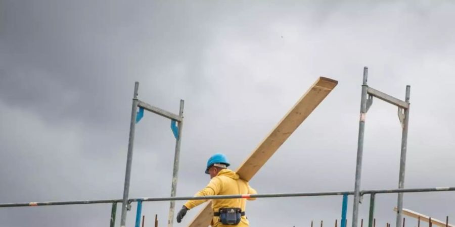 Etwa jeder fünfte Bauarbeiter in Deutschland wird nach dem branchenspezifischen Mindestlohn bezahlt. Foto: Christophe Gateau