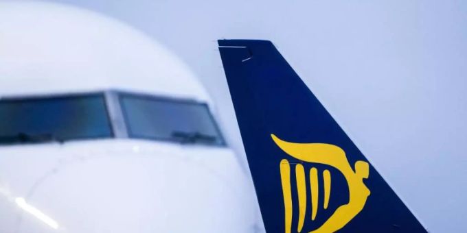 Möglicherweise bekomme Ryanair die ersten Max-Jets erst im März oder April. Die üblichen Anzahlungen an Boeing habe die Fluglinie bereits gestoppt und verhandele mit dem Hersteller über eine finanzielle Entschädigung. Foto: Marcel Kusch Möglicherweise bekomme Ryanair die ersten Max-Jets erst im März oder April. Die üblichen Anzahlungen an Boeing habe die Fluglinie bereits gestoppt und verhandele mit dem Hersteller über eine finanzielle Entschädigung. Foto: Marcel Kusch