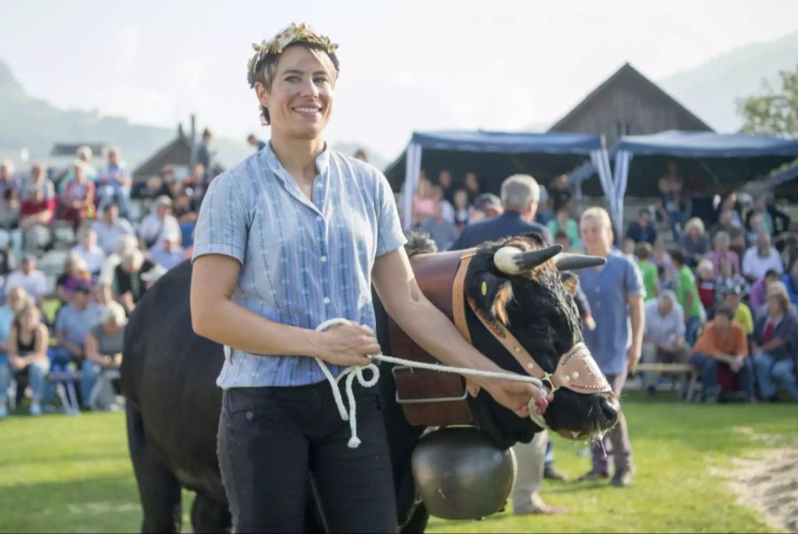 Sonia Kälin ist vierfache Schwingerkönigin und gewann während ihrer Aktivkarriere 38 Kränze. Zudem war sie 2015 Schwyzer Sportlerin des Jahres.