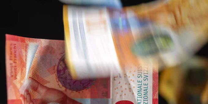 Die SNB geht in ihrer neusten Prognose davon aus, dass die Inflation 2024 bei durchschnittlich 1,3 Prozent zu liegen kommt. (Symbolbild) schweiz inflation