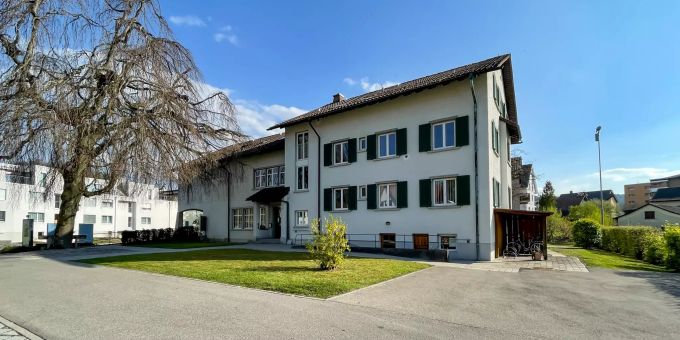 Das Gemeindehaus in Birmensdorf. - Bezirk Dietikon Das Gemeindehaus in Birmensdorf. - Bezirk Dietikon
