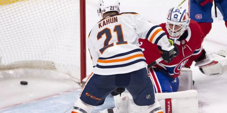 Steuerte zum Oilers-Sieg in Montreal einen Treffer bei: Dominik Kahun (l). Foto: Ryan Remiorz/The Canadian Press via AP/dpa