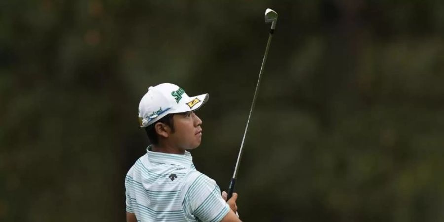 Golfprofi Hideki Matsuyama geht in Augusta mit einer deutlichen Führung in den Finaltag. Foto: David J. Phillip/AP/dpa