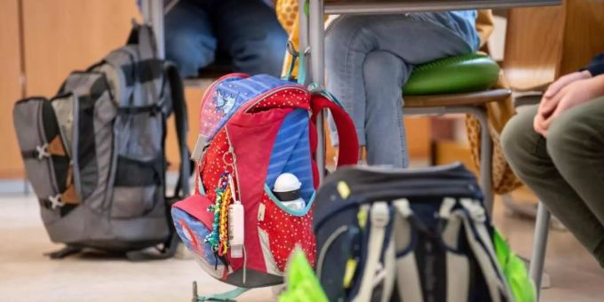 Schüler einer vierten Klasse in einer Grundschule: Bei Kindern bis 14 Jahren haben sich die Sieben-Tage-Inzidenzen in den vergangenen vier Wochen mehr als verdoppelt. Foto: Matthias Balk/dpa/Symbolbild Schüler einer vierten Klasse in einer Grundschule: Bei Kindern bis 14 Jahren haben sich die Sieben-Tage-Inzidenzen in den vergangenen vier Wochen mehr als verdoppelt. Foto: Matthias Balk/dpa/Symbolbild