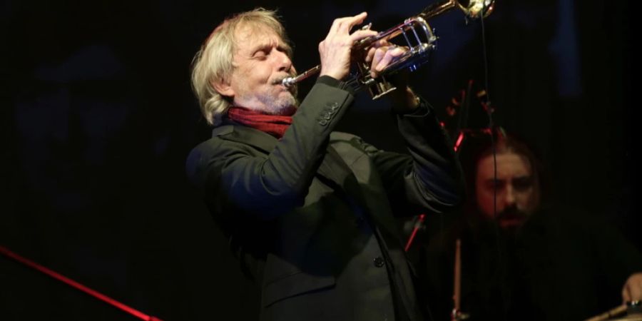 Der in der Schweiz geborene Jazztrompeter Erik Truffaz ist Träger des diesjährigen Schweizer Grand Prix Musik.