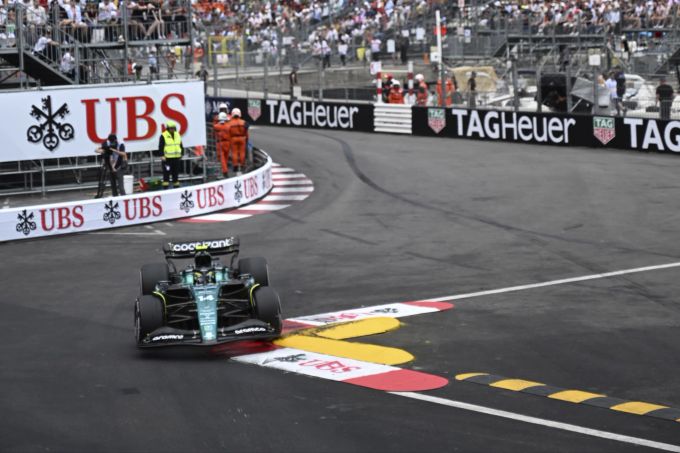 Fernando Alonso (Aston Martin) beim Monaco-GP der Formel 1. Formel 1 Fernando Alonso