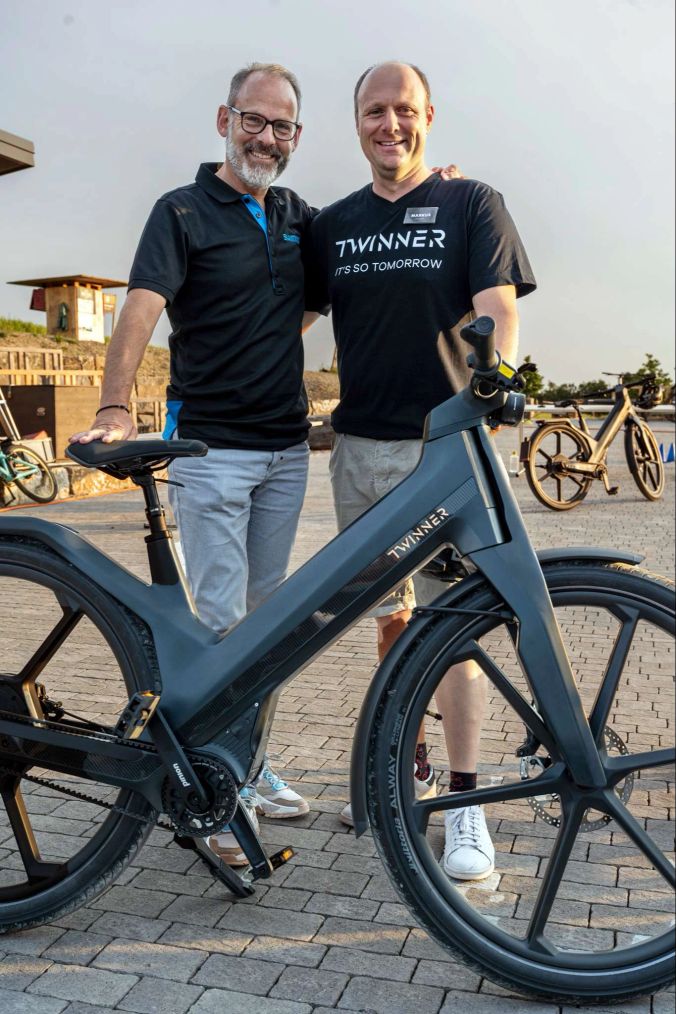 Richard Merz (CEO Fuchs-Mavesa) und Markus Binggeli.
