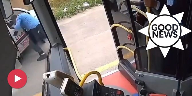 Busfahrer Held Auto